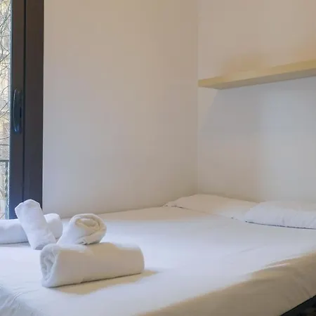 De 3 Apartment *